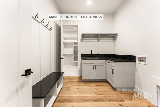 7786 Minam Dr, Middleton, ID 83644