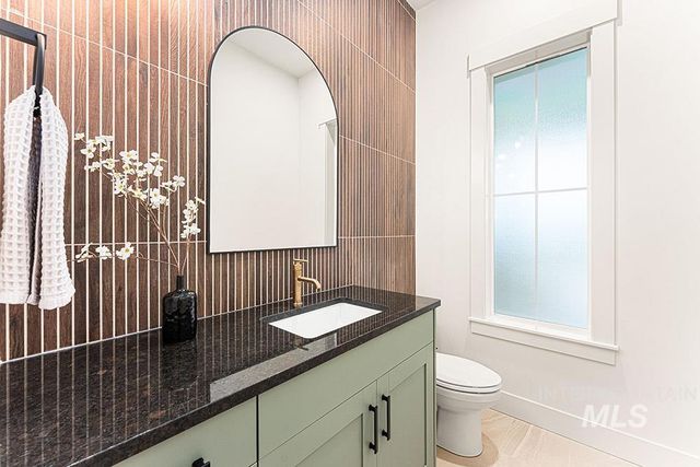 7786 Minam Dr, Middleton, ID 83644