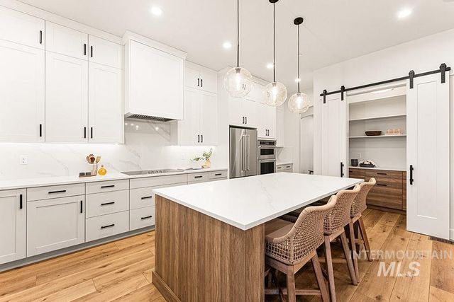 7786 Minam Dr, Middleton, ID 83644