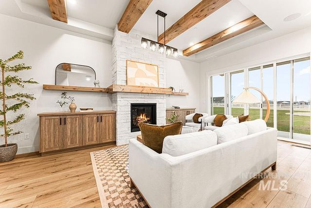 7786 Minam Dr, Middleton, ID 83644