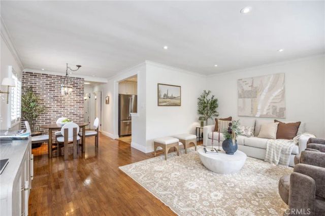 608 Rosecrans Avenue, Manhattan Beach, CA 90266