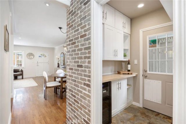 608 Rosecrans Avenue, Manhattan Beach, CA 90266