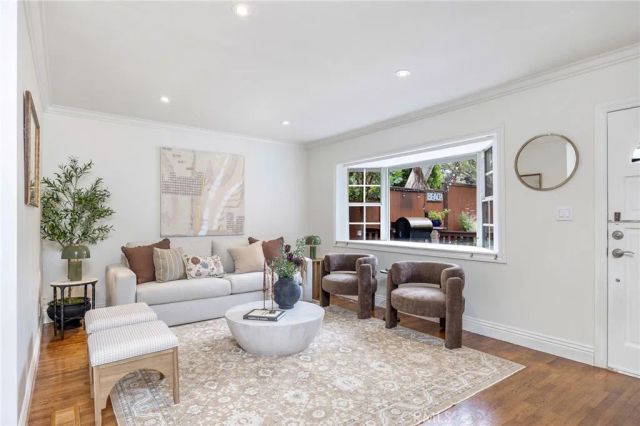 608 Rosecrans Avenue, Manhattan Beach, CA 90266