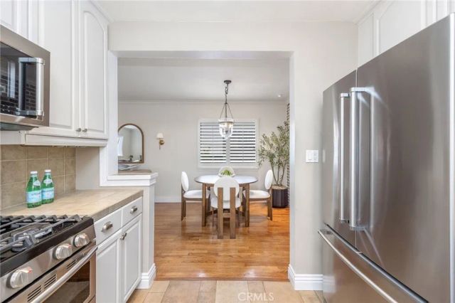 608 Rosecrans Avenue, Manhattan Beach, CA 90266