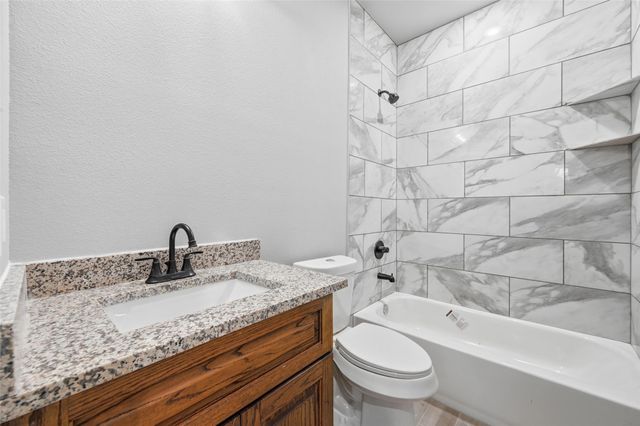 308 Lewis Street, Cleburne, TX 76031