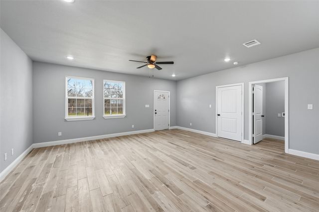 308 Lewis Street, Cleburne, TX 76031