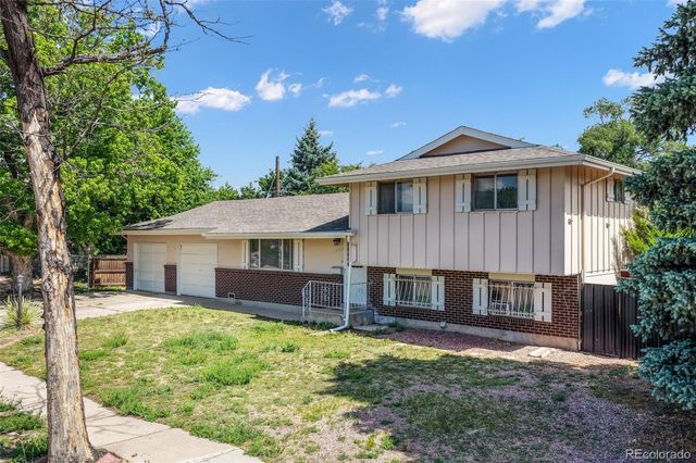 2712 Arlington Drive, Colorado Springs, CO 80910