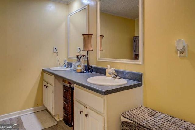 119 Shoals Point NW, Eatonton, GA 31024