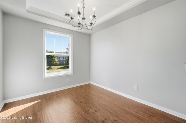 9005 Falcon Crest Ct 217, Louisville, KY 40219