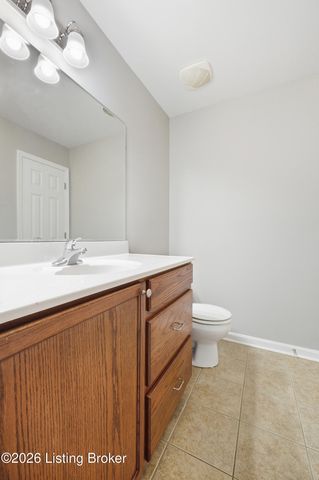 9005 Falcon Crest Ct 217, Louisville, KY 40219