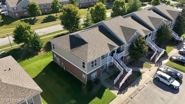 9005 Falcon Crest Ct 217, Louisville, KY 40219
