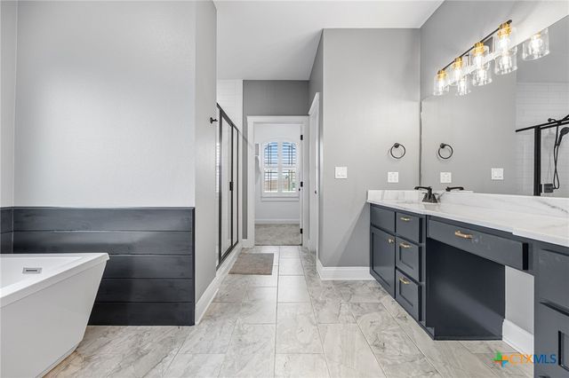 5210 Few Oaks Drive, Salado, TX 76571