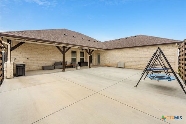 5210 Few Oaks Drive, Salado, TX 76571