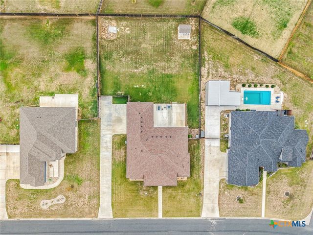 5210 Few Oaks Drive, Salado, TX 76571