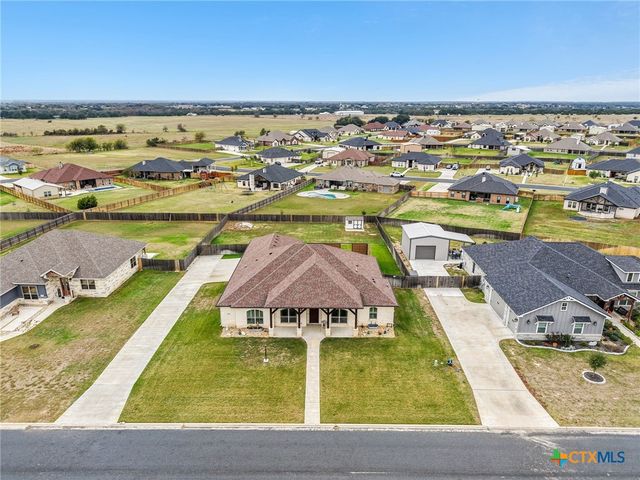 5210 Few Oaks Drive, Salado, TX 76571