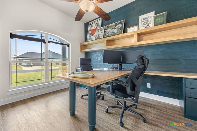 5210 Few Oaks Drive, Salado, TX 76571