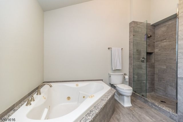 309 Pennington Harbourton Rd, Hopewell Twp., NJ 08534