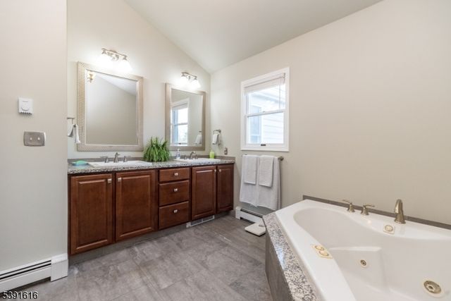 309 Pennington Harbourton Rd, Hopewell Twp., NJ 08534