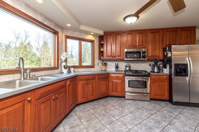 309 Pennington Harbourton Rd, Hopewell Twp., NJ 08534