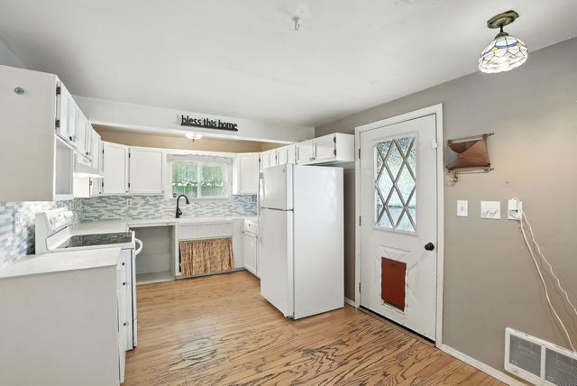5325 Vincent Rd, Spokane, WA 99025