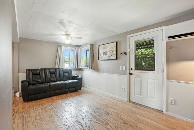 5325 Vincent Rd, Spokane, WA 99025
