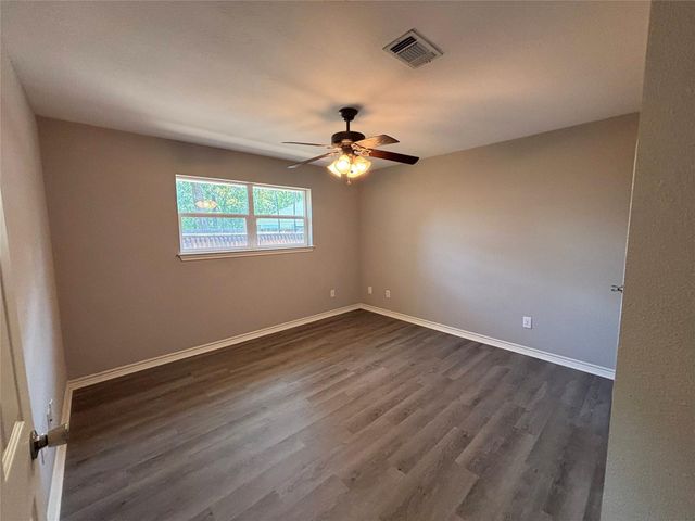 415 Shawnee Drive, Conroe, TX 77316