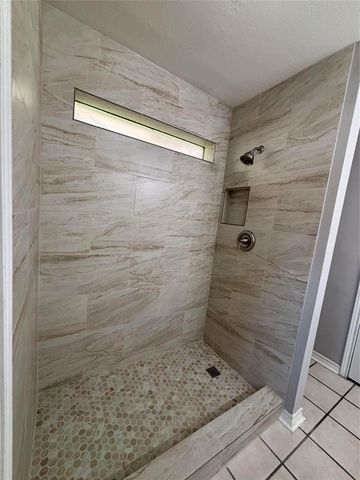 415 Shawnee Drive, Conroe, TX 77316