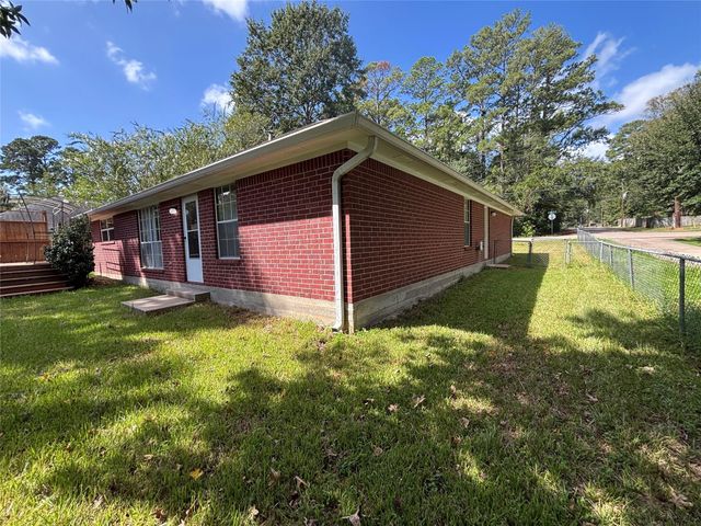 415 Shawnee Drive, Conroe, TX 77316