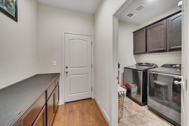 1910 Southport Ave, Livingston, CA 95334