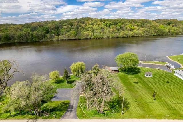 3004 Riverside Drive, Beloit, WI 53511