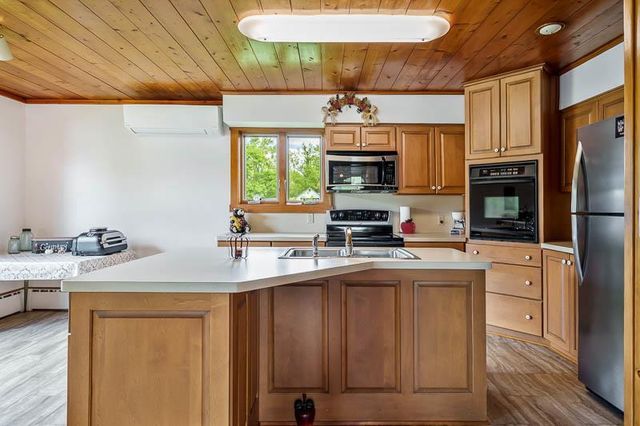 3004 Riverside Drive, Beloit, WI 53511