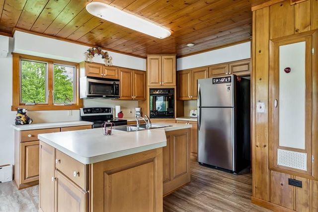 3004 Riverside Drive, Beloit, WI 53511