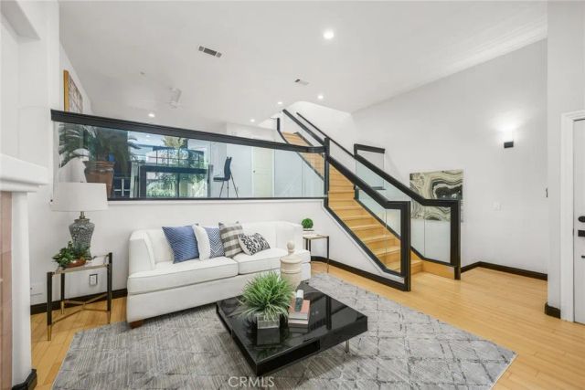 438 S Garfield Ave E, Monterey Park, CA 91754