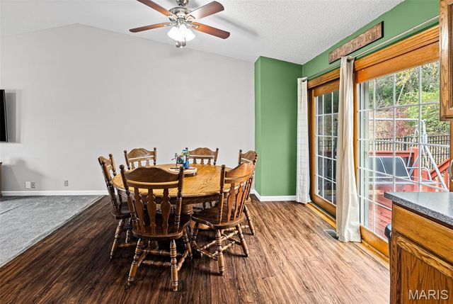 671 Oak Trail, Collinsville, IL 62234