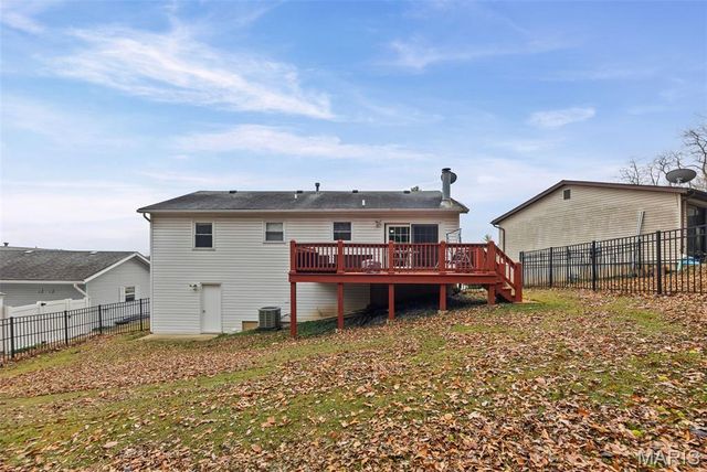 671 Oak Trail, Collinsville, IL 62234