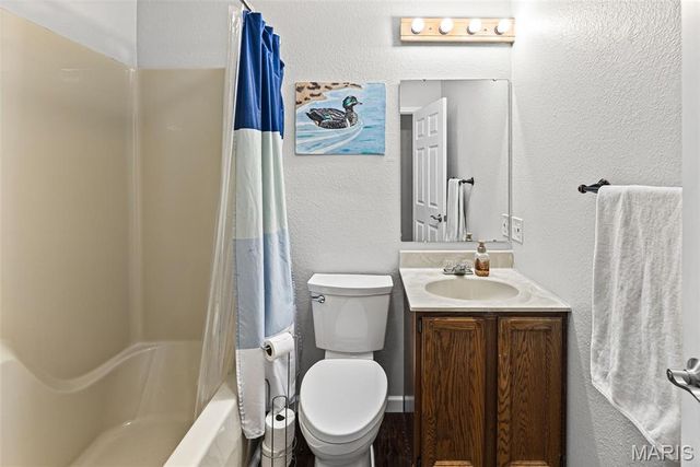 671 Oak Trail, Collinsville, IL 62234