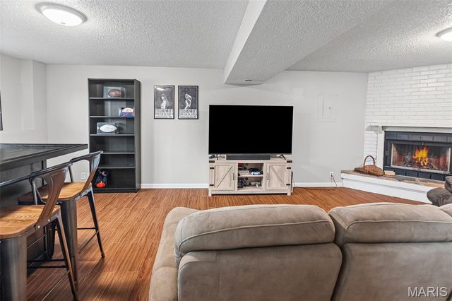 671 Oak Trail, Collinsville, IL 62234