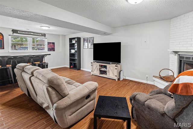 671 Oak Trail, Collinsville, IL 62234