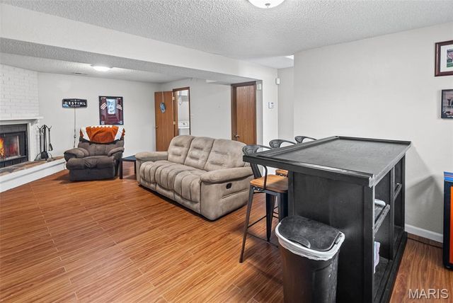 671 Oak Trail, Collinsville, IL 62234