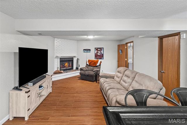 671 Oak Trail, Collinsville, IL 62234