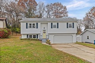 671 Oak Trail, Collinsville, IL 62234