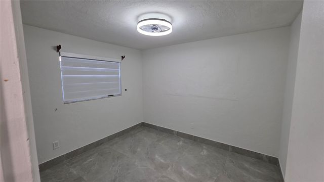 512 N 70th Way, Hollywood, FL 33024