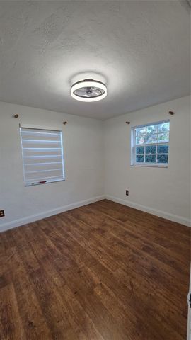 512 N 70th Way, Hollywood, FL 33024