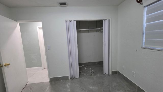 512 N 70th Way, Hollywood, FL 33024