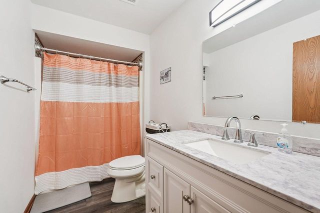 1384 Honeysuckle ROAD, Hartford, WI 53027