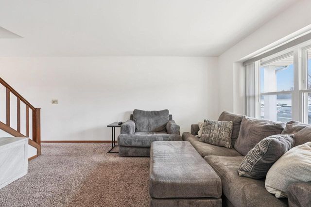 1384 Honeysuckle ROAD, Hartford, WI 53027