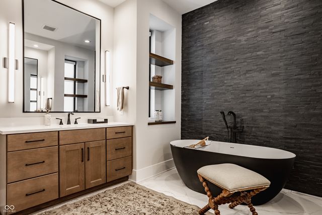 3844 Cherwell Drive, Zionsville, IN 46077