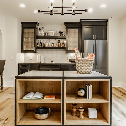 3844 Cherwell Drive, Zionsville, IN 46077