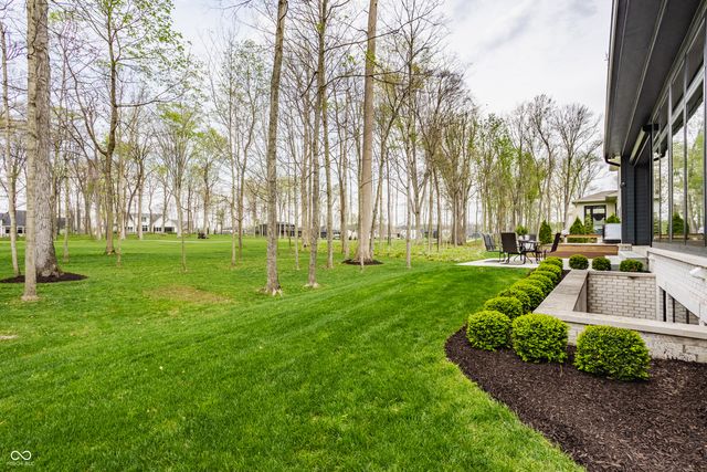 3844 Cherwell Drive, Zionsville, IN 46077