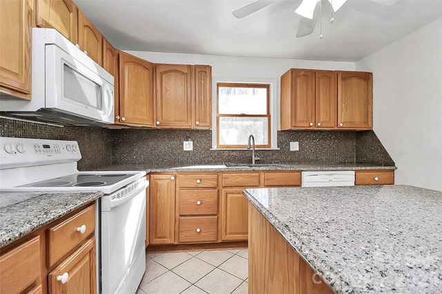 2111 Parkdale Avenue, Gastonia, NC 28052